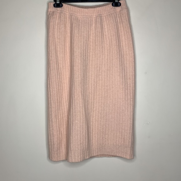 Liz Claiborne | Pink 60% Lambswool 20% Angora Rabbit Hair Feminine MIDI Skirt - Picture 6 of 6